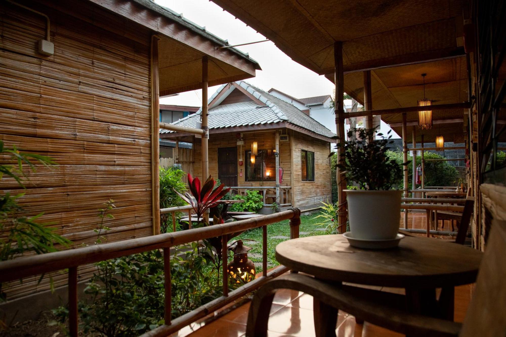 Boutique Hotel & Restaurant, Jaidee Bamboo Huts Chiang Mai Eksteriør bilde