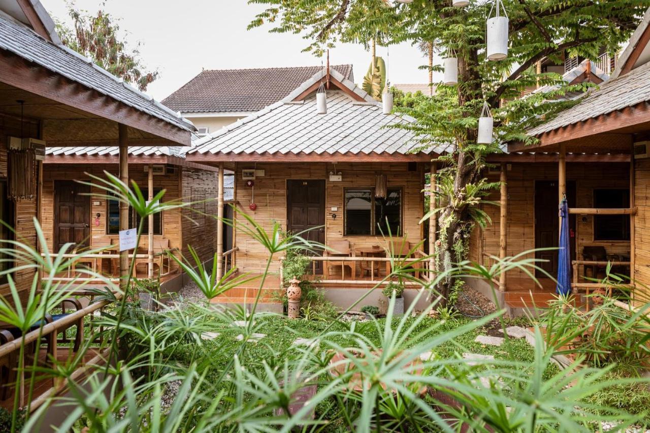 Boutique Hotel & Restaurant, Jaidee Bamboo Huts Chiang Mai Eksteriør bilde