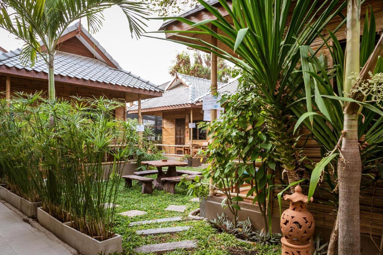 Boutique Hotel & Restaurant, Jaidee Bamboo Huts Chiang Mai Eksteriør bilde
